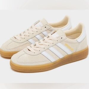 NWT Women's Handball Spezial - Size 7.5(W) Wonder white/cloud - Never worn